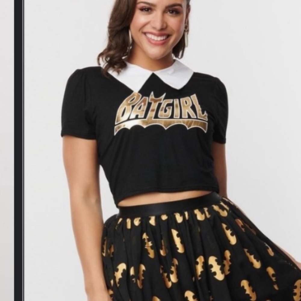 Unique vintage x batgirl   Bar girl crop top size large
